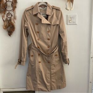 Small Banana Republic Beige Trench Coat